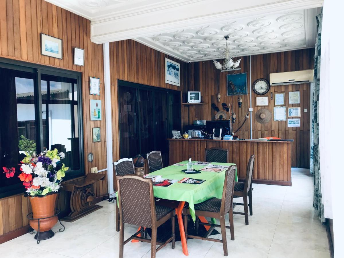 Hotel Loreto Кейп Коуст Екстериор снимка
