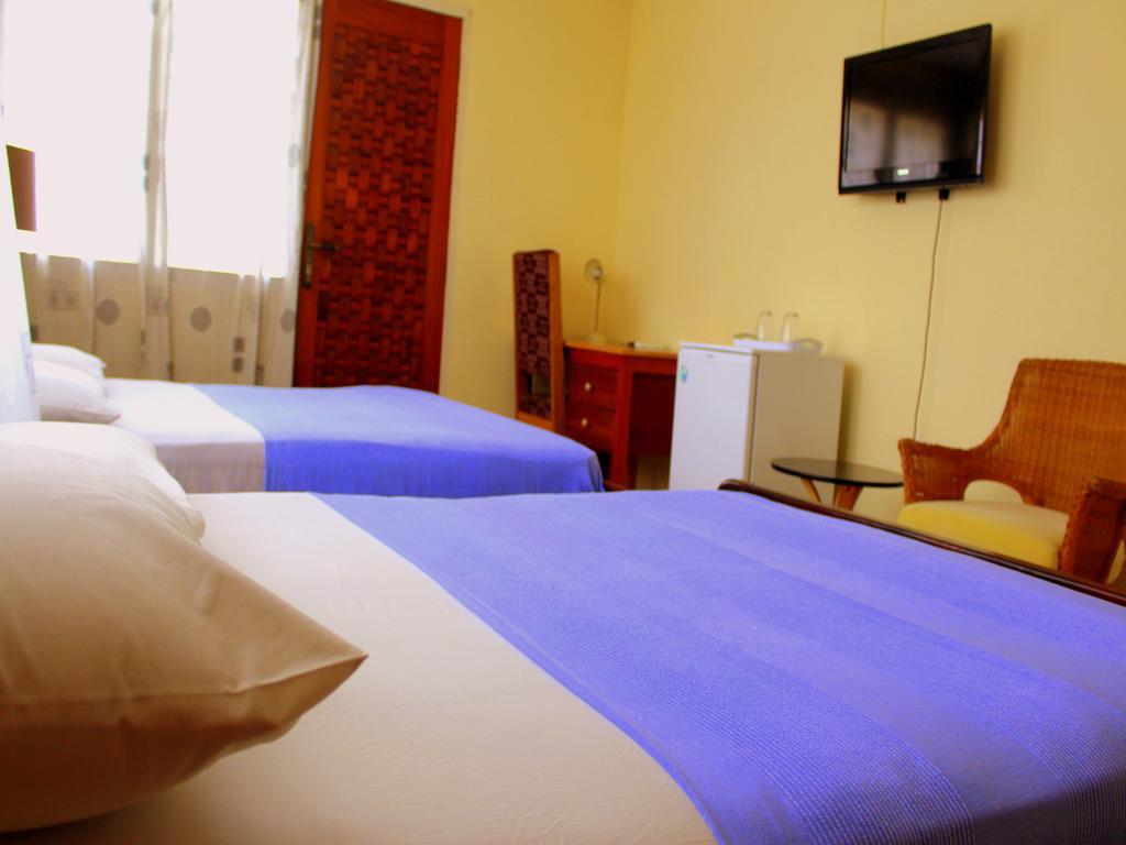 Hotel Loreto Кейп Коуст Екстериор снимка